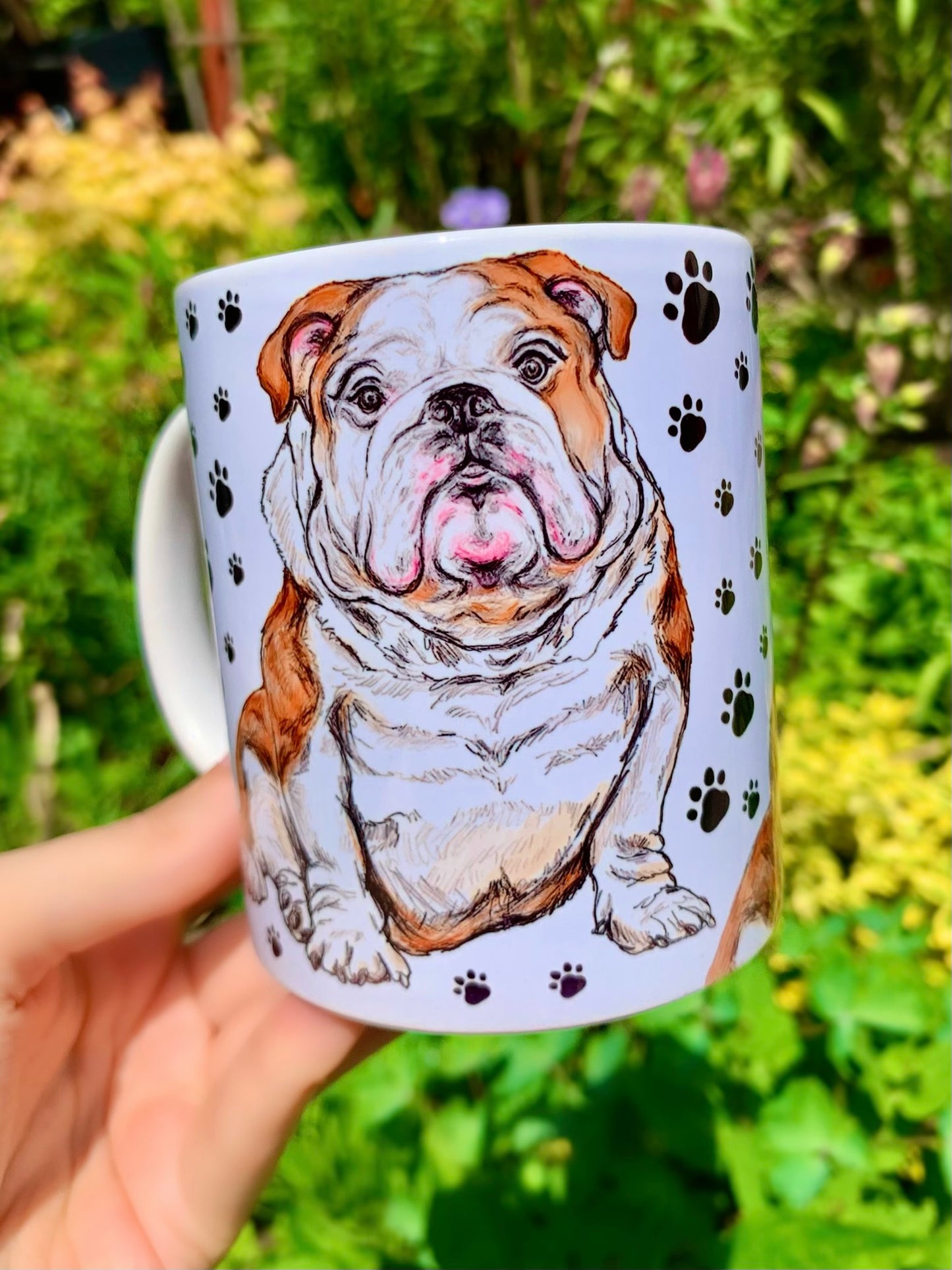 Angol bulldog kerámia bögre – kézzel festett minta ülő kutyával