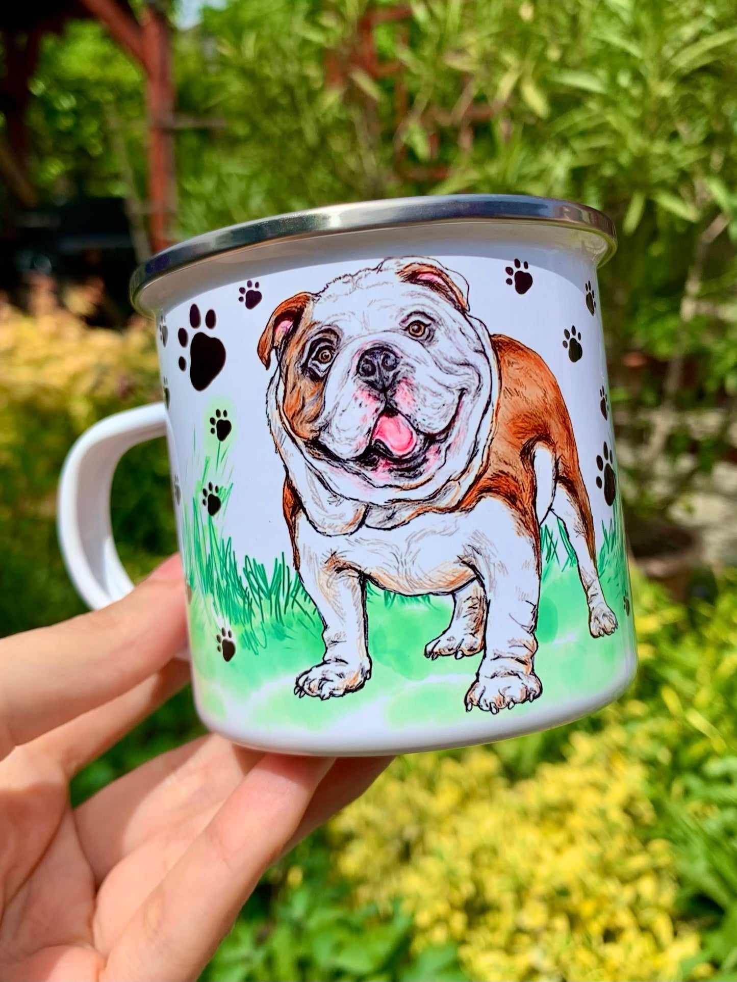 Angol bulldogos fém bögre – Kézzel festett álló angol bulldog mintával