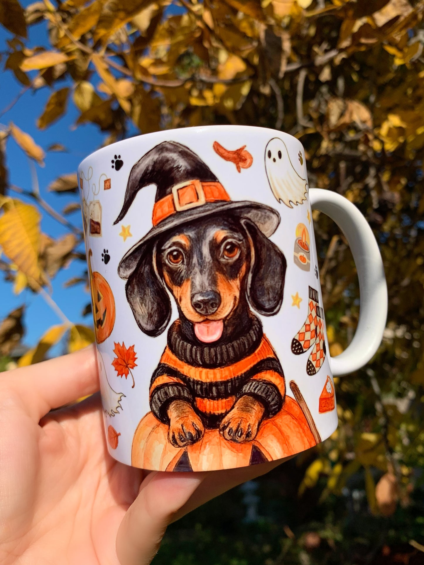 Halloween Tacskós bögre - Kézzel festett Cser Tacskó Halloweeni szellem tök boszi mintával