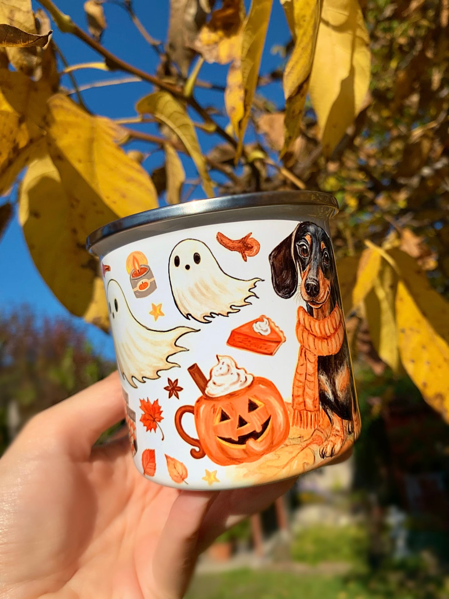 Halloweeni Tacskós fém bögre - Kézzel festett Tacskó Halloweeni Szellem és Pumpkin őszi mintával