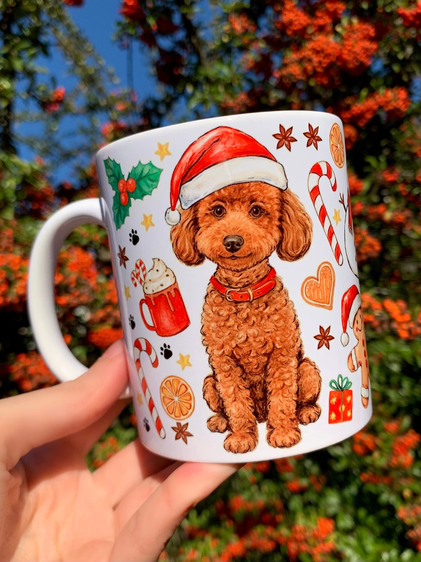 Karácsonyi Toy Pudle bögre - Kézzel festett Toy Uszkár kutya és karácsonyi mintával