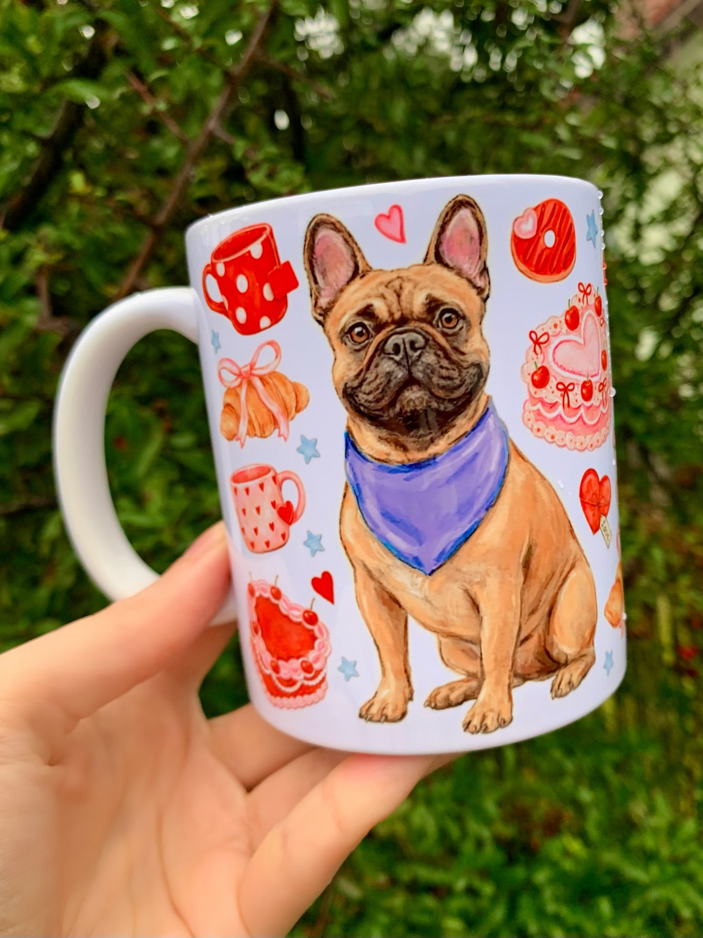 Francia bulldogos bögre - Kézzel festett Francia bulldog mintával és süteményes mintákkal