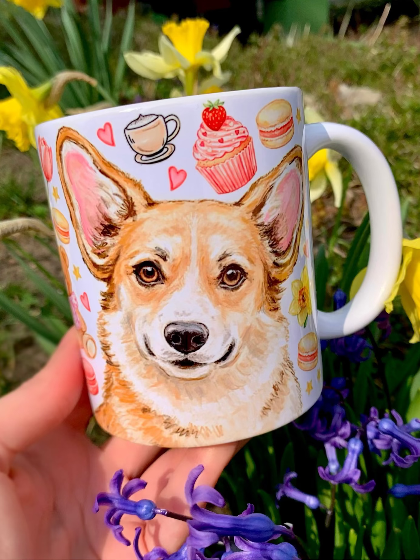 Corgi kutyás bögre - Kézzel rajzolt Corgi minta és Macis virágos minták