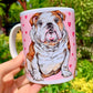 Kerámia bögre kézzel festett angol bulldog grafikával és szíves mintával. kézzel festett kutyás bögre