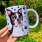 Kézzel festett Boston terrier kerámia bögre mancsos háttérrel
