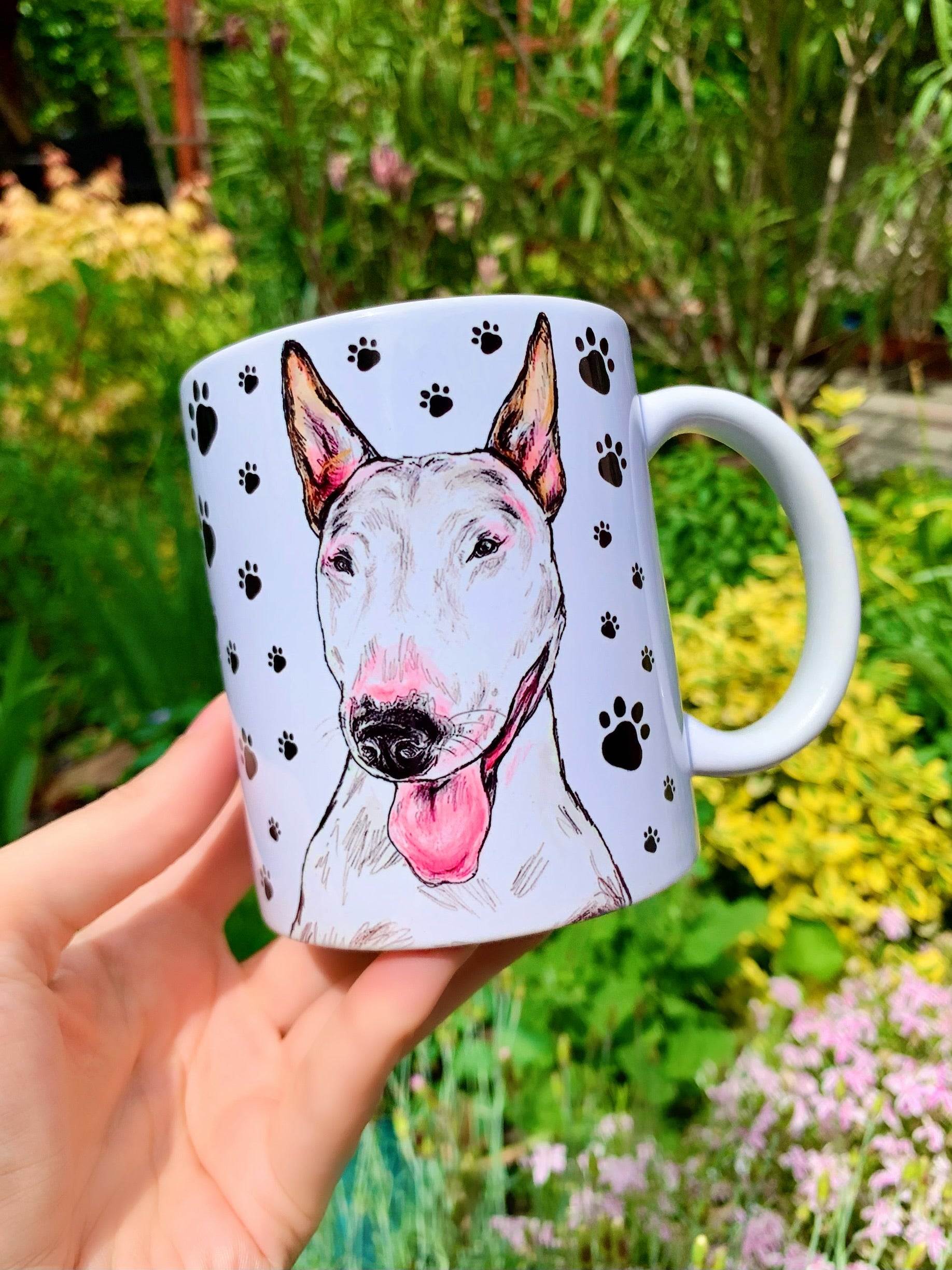 Világos színű Bullterrier mintás bögre – karakteres kutyás ajándék