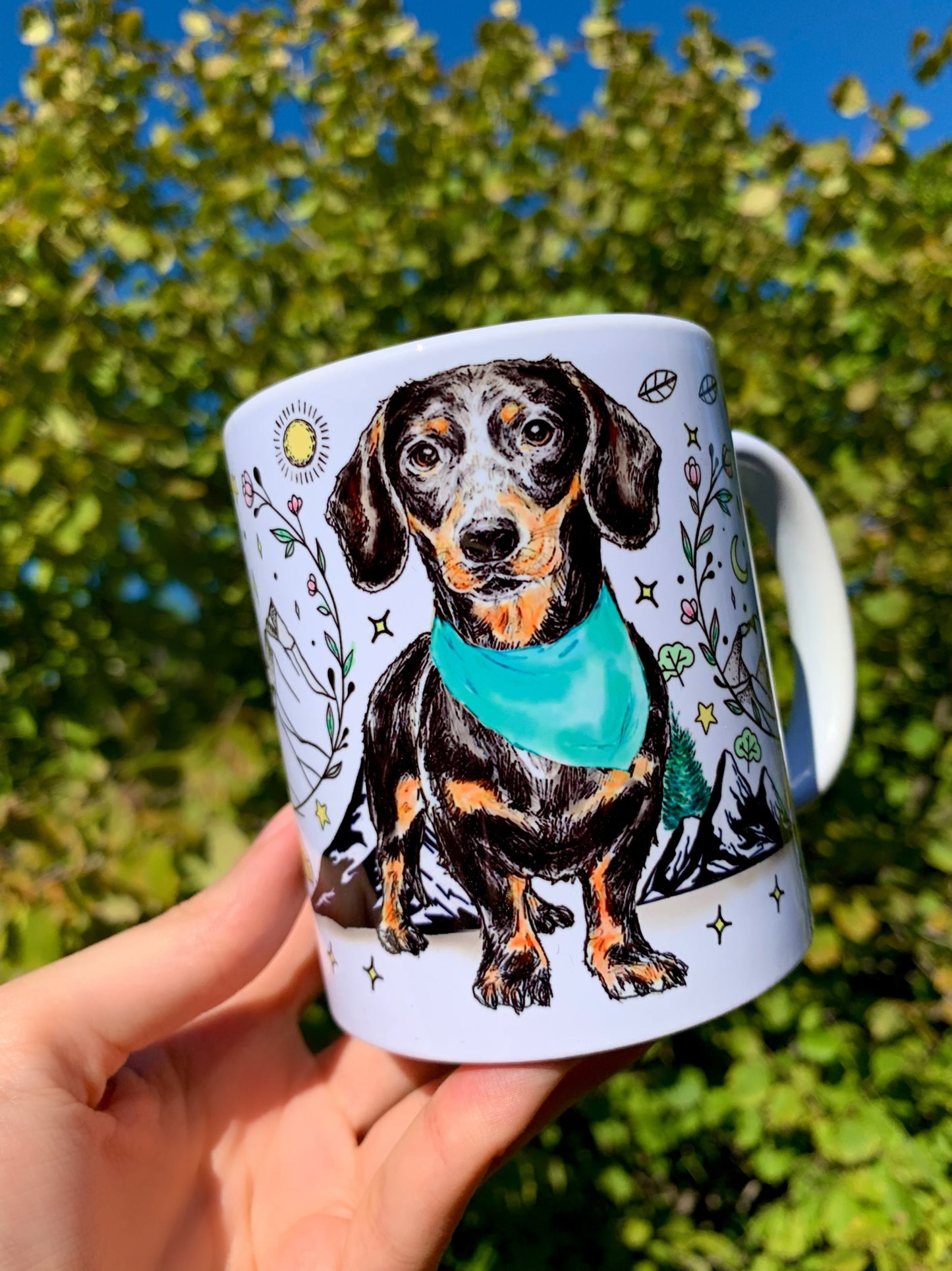 Black and Tan Dachshund mug - Kiránduló Cser Tacskó bögre - Választható Rózsaszín & Zöld Kendő Szín