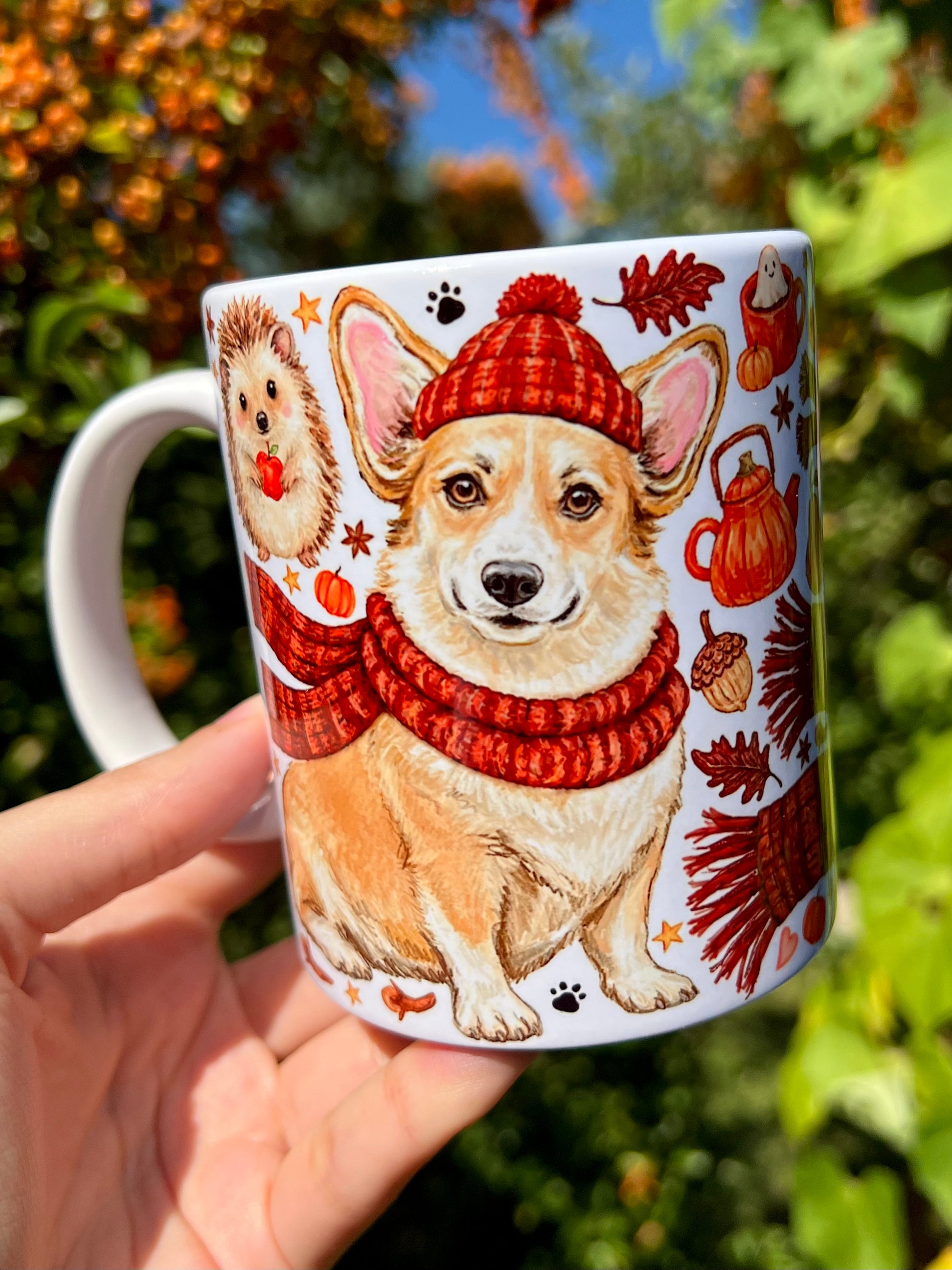 Corgi mintás kerámia bögre kézzel festett őszi Corgival és piros sálas süni grafikával