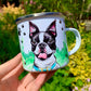 Boston terrier ülő pózban – prémium fém bögre kutyás mintával